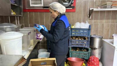 Bilecik’te son kullanma tarihi (STK) geçmiş ürünlere zabıta ceza uygulandı.