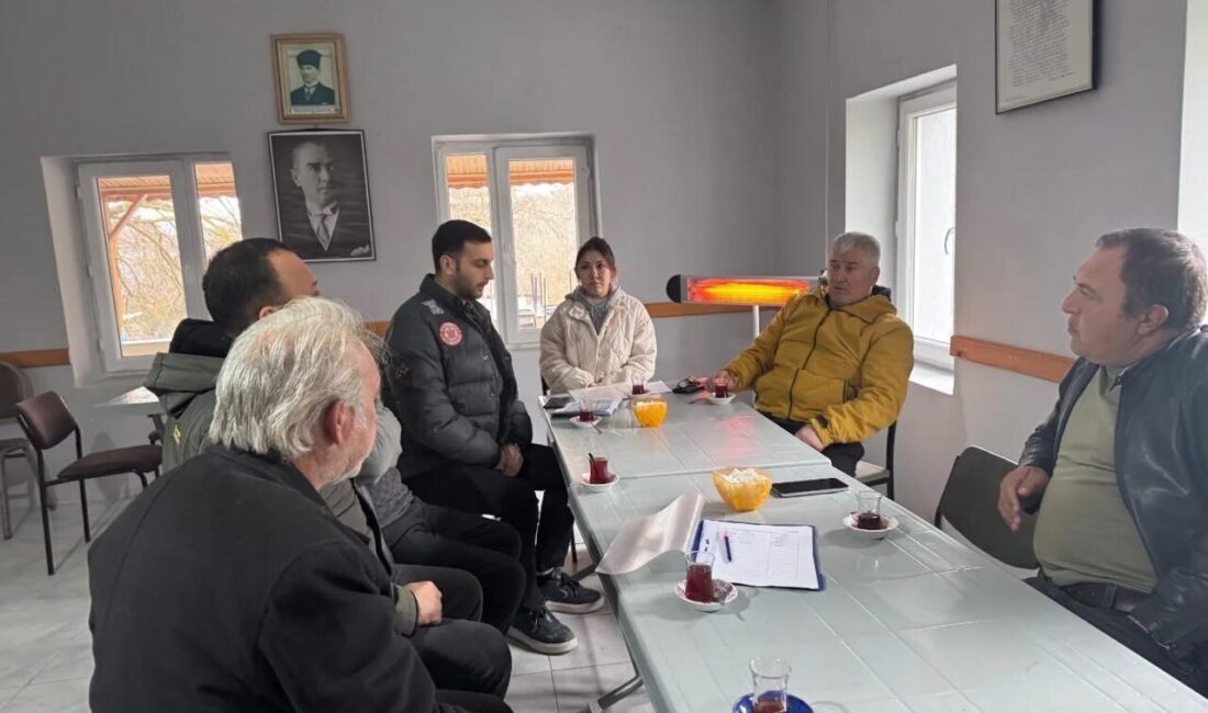 Bilecik’in Yenipazar ilçesinde düzenlenen eğitim programında üreticilerin sorunları masaya yatırıldı.