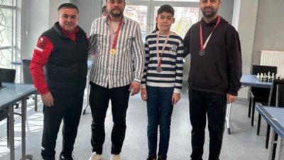 Bilecik Gençlik Merkezi’nde düzenlenen Yıldırım Satranç İl Birinciliği Turnuvası başarıyla