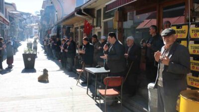 Bolu’nun Mudurnu ilçesinde 8 asırdır geleneksel olarak yapılan esnaf duası,
