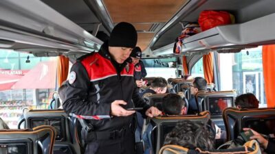 Bolu İl Emniyet Müdürlüğü ekipleri, düzensiz göç ve göçmen kaçakçılığıyla