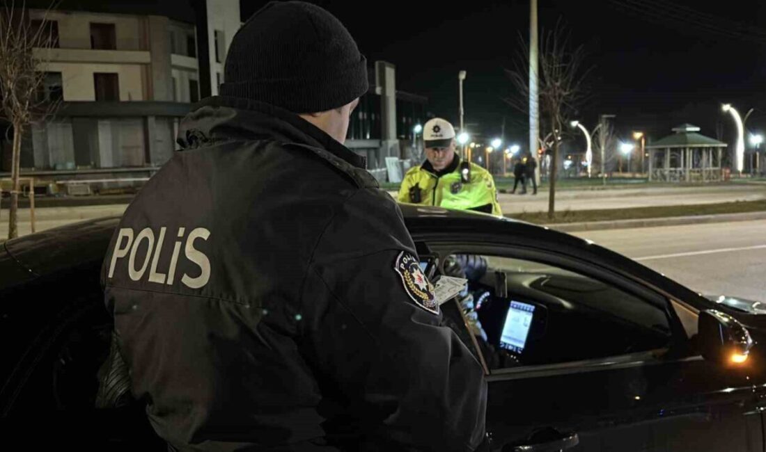 Bolu’da, vatandaşların yoğun şikayeti üzerine gece saatlerinde harekete geçen trafik