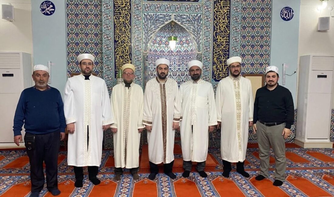 Bilecik’in Bozüyük ilçesinde Ramazan ayı münasebetiyle Mehmetçik Camii’nde Enderun usulü