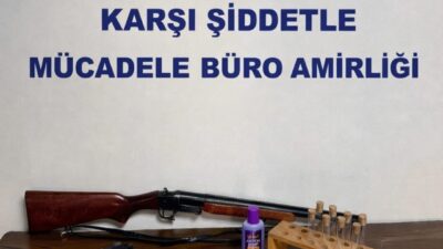 Kocaeli’de çeşitli suçlardan hakkında işlem başlatılan şüphelinin evinde yapılan aramada