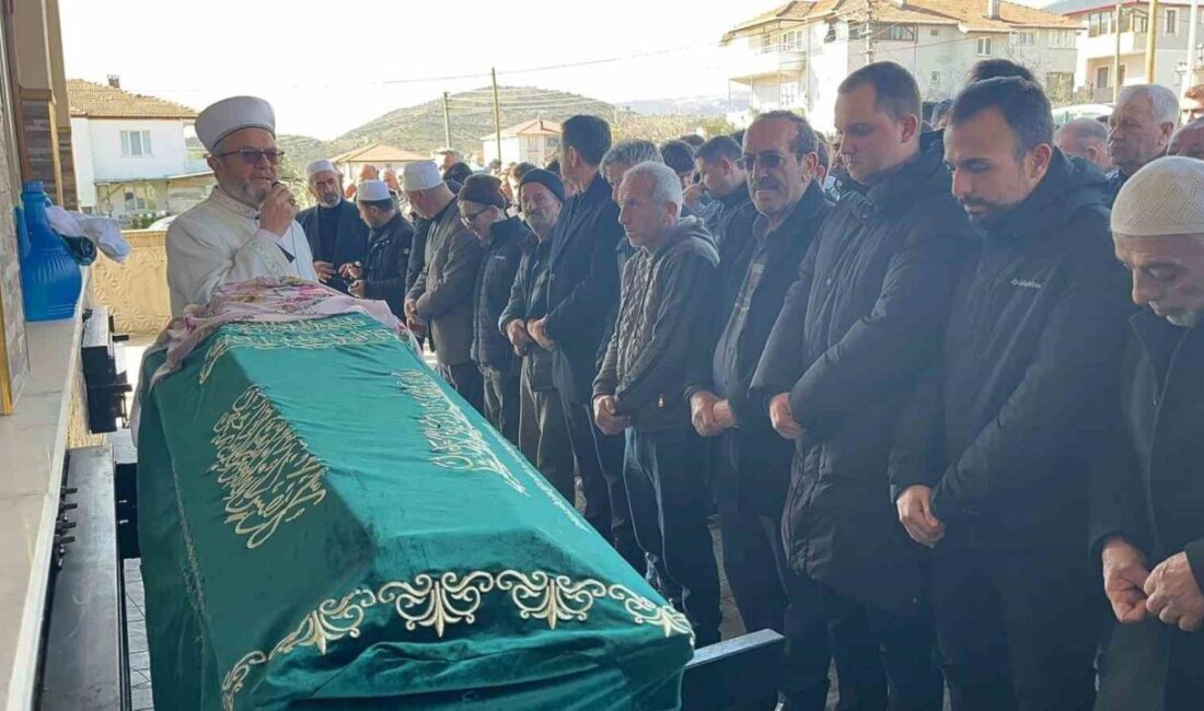 Sakarya’nın Pamukova ilçesi D-650 karayolunda yolun karşısına geçerken otomobilin çarpması