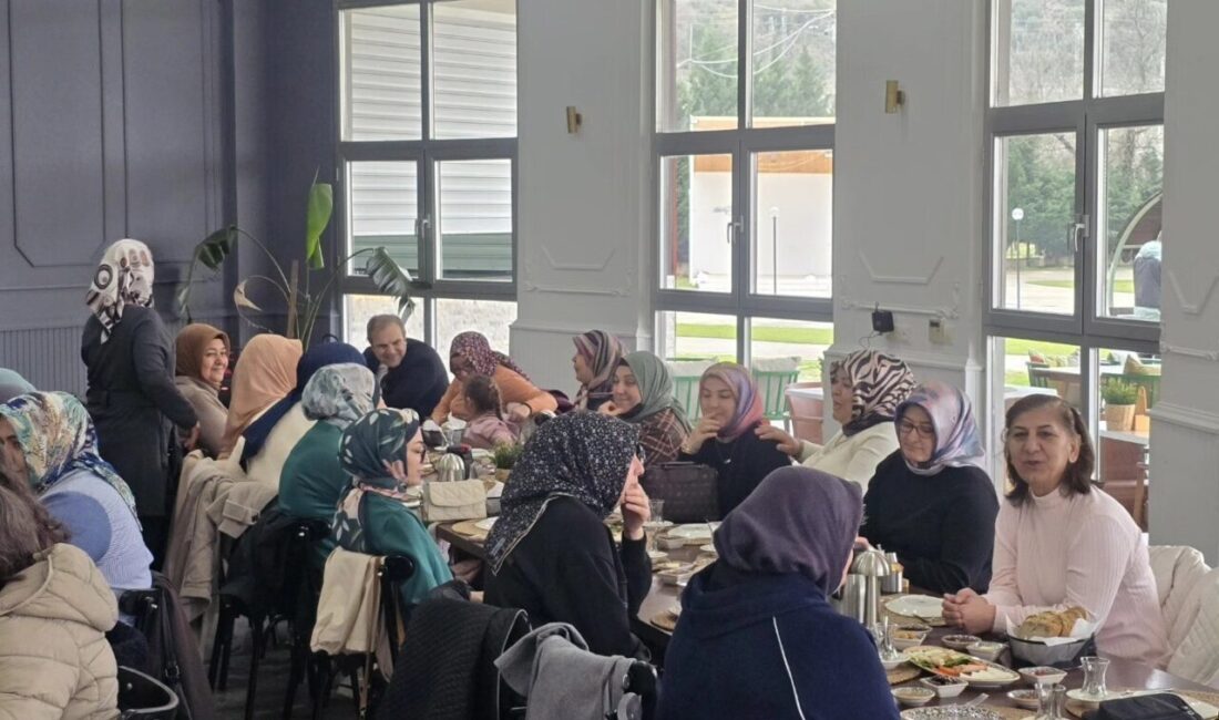 Bayırköy’de Dikiş-Nakış Kursu kapsamında anlamlı bir kahvaltı buluşması gerçekleştirildi. Bilecik’in