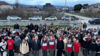 DÜZCE(İHA) – Düzce’de 6 Şubat depremlerinin yıl dönümünde, hayatını kaybedenleri