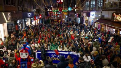 Gebze’de Ramazan ayının gelişi dolayısıyla fener alayı yürüyüşü ve çeşitli
