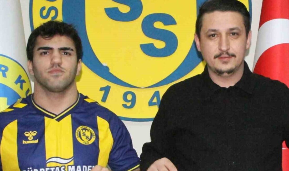 Bölgesel Amatör Lig (BAL) temsilcisi Söğütspor’a genç milli takımın formasını