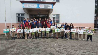 DÜZCE (İHA) –Şehit Yüzbaşı Beşir Bayraktar İlkokul ve Ortaokulu’nda öğrencilen