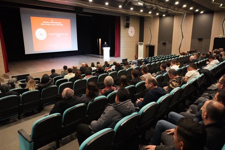 DÜZCE (İHA) – Gençlik ve Spor İl Müdürlüğüne bağlı tüm