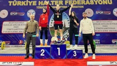 DÜZCE (İHA) – Tokat’ta düzenlenen halter yıldızlar, gençler ve büyükler