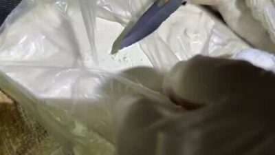 İstanbul’dan Adana’ya uyuşturucu madde sevk edeceği tespit edilen 4 şüpheliden