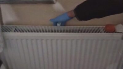 Kastamonu’da narkotik ekiplerinin bir eve düzenlediği operasyonda kalorifer peteğine gizlenmiş