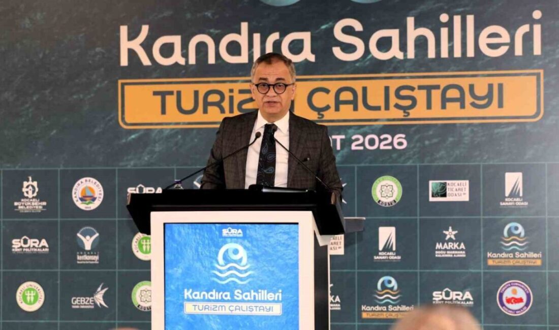 Kocaeli Büyükşehir Belediyesi tarafından düzenlenen “Kandıra Sahilleri Turizm Çalıştayı”nda bir