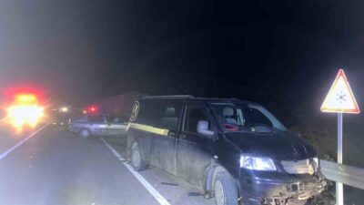 Kastamonu’nun Daday ilçesinde otomobil ile minibüsün çarpışması neticesinde 1’i ağır
