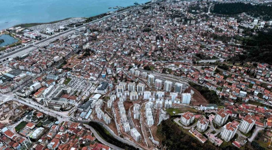 Kocaeli’nin Veliahmet ve Hacıhızır mahallelerinde riskli alanların dönüşüm süreci resmileşti,