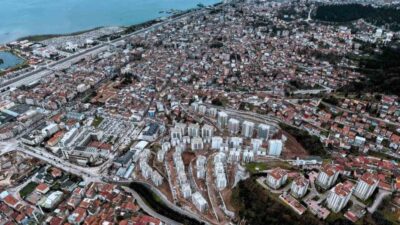 Kocaeli’nin Veliahmet ve Hacıhızır mahallelerinde riskli alanların dönüşüm süreci resmileşti,