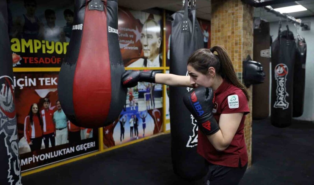 Sakarya’da 9 yıl önce kilo vermek amacıyla boksa başlayan 23
