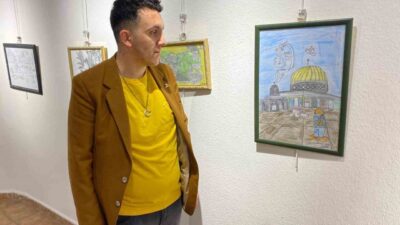 Kocaeli’de ortaokul yıllarında karnesi kötü geldiği için eve gidemeyip sığındığı