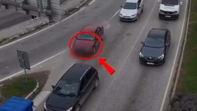 DÜZCE (İHA) – Düzce’de polis ekiplerince trafiğin yoğun olduğu saatlerde