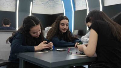 Düzce Belediyesi Bilim Merkezi, birçok etkinliğin yanı sıra gerçekleştirdiği sosyal