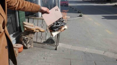 Sakarya’nın Erenler ilçesinde bir iş adamı, mahalle bakkalındaki 58 bin