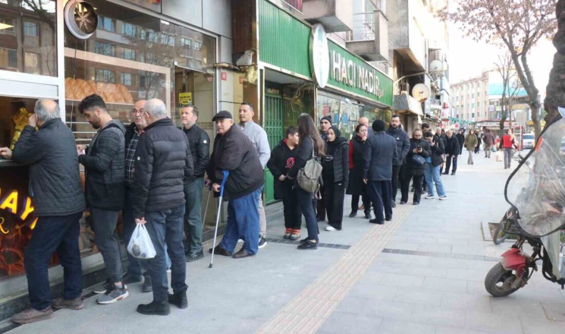 Sakarya’da Ramazanın ilk gününde vatandaşlar, iftar sofralarının vazgeçilmezi olan Ramazan