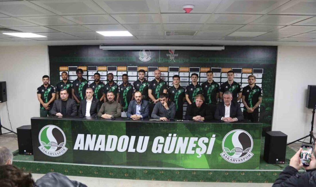 Trendyol 1. Lig ekiplerinden Sakaryaspor, transfer tescil döneminin son gününde