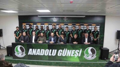 Trendyol 1. Lig ekiplerinden Sakaryaspor, transfer tescil döneminin son gününde