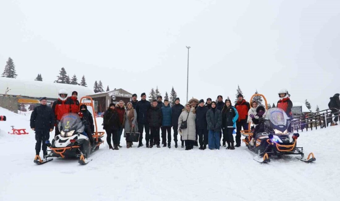 Kastamonu’da İl Jandarma Komutanlığı personeliyle Ilgaz Dağı’nda bir araya gelen