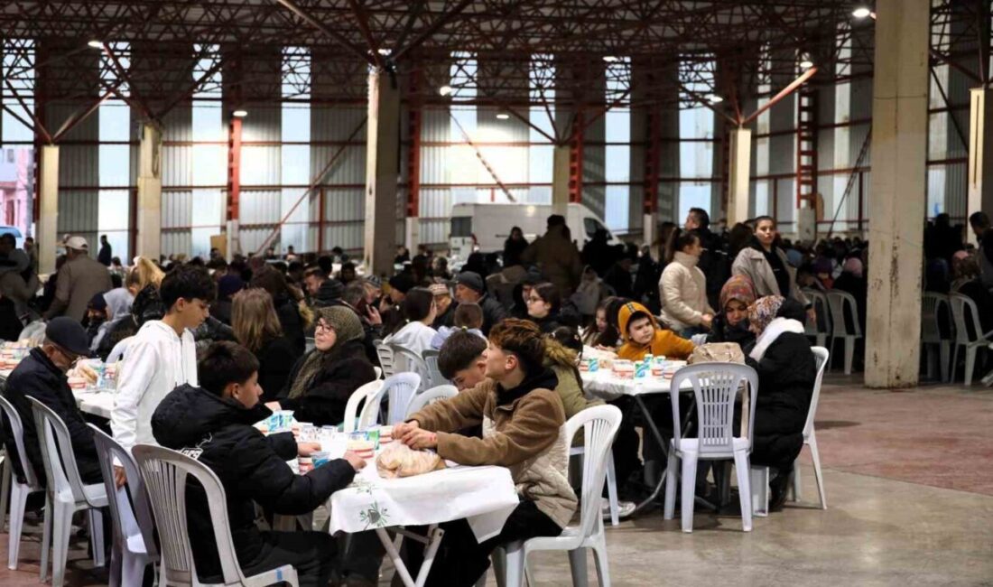 Bilecik’in Söğüt ilçesinde geleneksel iftar yemeği programı gerçekleştirildi. Binlerce kişinin