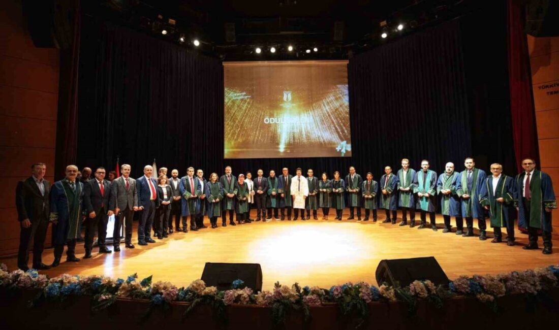 Sakarya Uygulamalı Bilimler Üniversitesi (SUBÜ) Rektörü Prof. Dr. Mehmet Sarıbıyık,