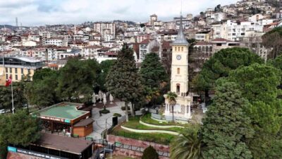 Kocaeli’de Sultan 2. Abdülhamid’in tahta çıkışının 25’inci yılı anısına yaptırılan