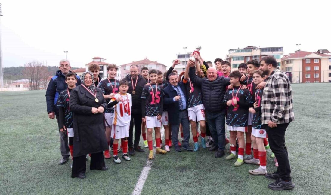 Bilecik’te düzenlenen U14 Gençler Ligi futbol müsabakaları tamamlandı. Bilecik’te gerçekleştirilen