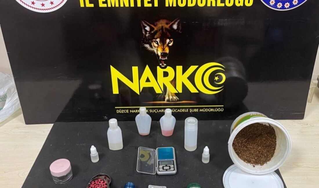 Düzce’de polis ekipleri tarafından yapılan uyuşturucu operasyonunda yoğurt kovasında uyuşturucu