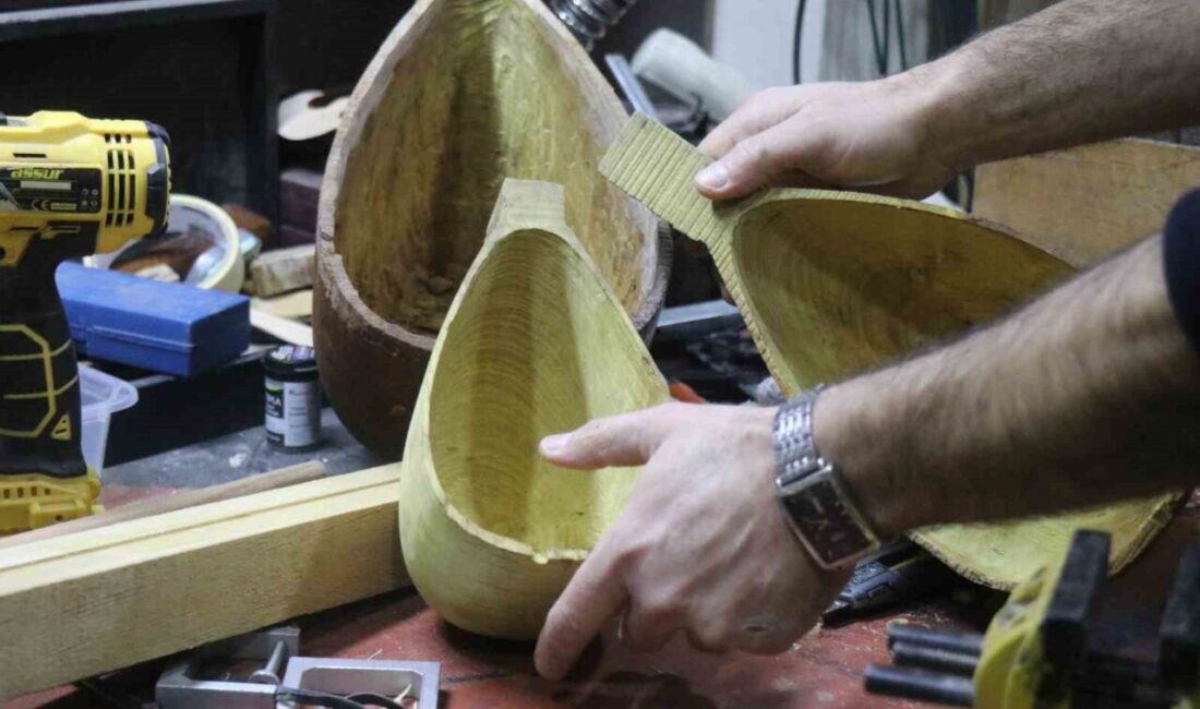 Sakarya’nın Adapazarı ilçesinde yaşayan 49 yaşındaki Suat Güzel, 15 yaşında