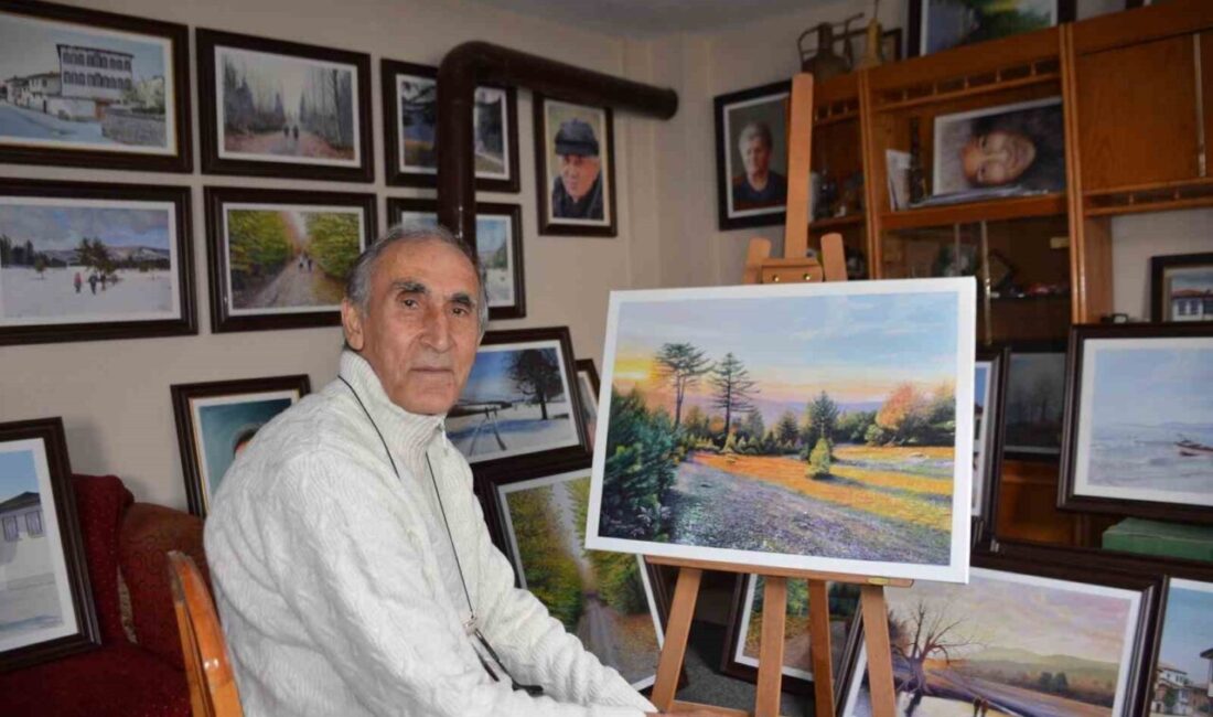 Çocukken yokluktan arkadaşlarından aldığı kağıt parçalarına resim yapan Necmi Öztürk’ün