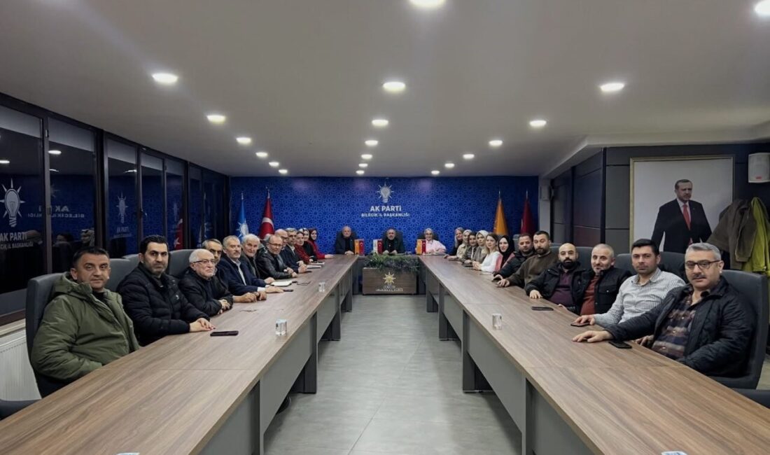 AK Parti Bilecik’te haftalık İl Yönetim Kurulu Toplantısı gerçekleştirildi. AK