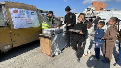 kocaeli’de Başiskele Belediyesi, Ramazan ayı dolayısıyla Gazze’deki ihtiyaç sahiplerine iftar