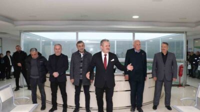 Cumayeri Belediye Başkanı Mustafa Koloğlu, Ramazan Bayramı öncesi mesai arkadaşlarıyla