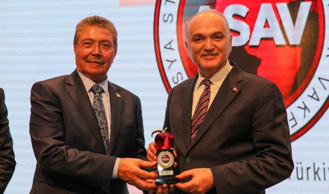 Düzce Belediye Başkanı Dr. Faruk Özlü, Avrasya Türk Kültürü Stratejik