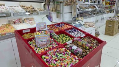 DÜZCE (İHA) – Düzce’de bayram öncesi şeker satışına başlayan esnafın