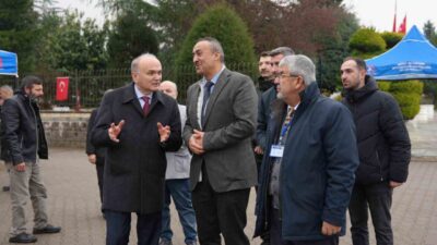 Düzce Belediyesi, bu yıl da Ramazan Bayramı arifesinde geleneği bozmadı,