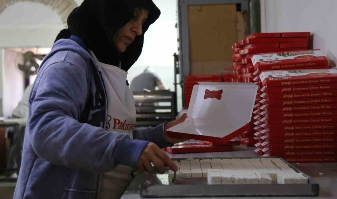 Kastamonu’un coğrafi işaretli çekme helvası bayram öncesinde yoğun ilgi görüyor.
