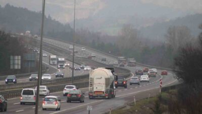 Ramazan Bayramı tatili için yola çıkan tatilciler, TEM Otoyolu’nun ve