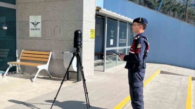 Bilecik’in Bozüyük ilçesinde Yüksek Hızlı Tren (YHT) istasyonunda jandarma ekiplerince