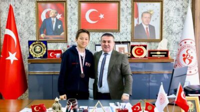 Bilecikli yüzücü Ali Çınar Bilgin milli takım yolunda önemli bir
