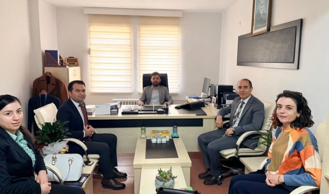 Bilecik’te ’Aile Ve Toplum Temelli Sosyal Destek Modeli’ tanıtıldı. Bilecik