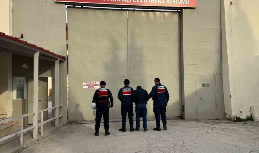 Bilecik’te yakalama kaydı bulunan şahıs jandarma ekiplerince yakalandı. Edinilen bilgilere